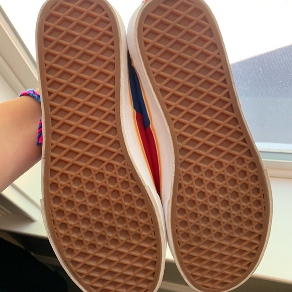 Vans - Picture 4 of 4